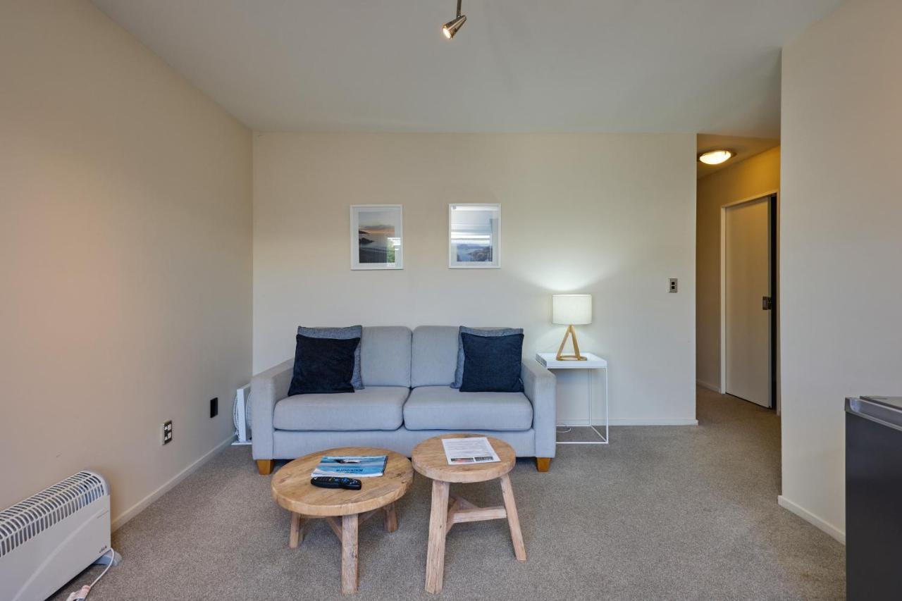 Waterfront Aparthotel